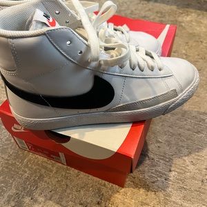 Nike Blazer Mid ‘77